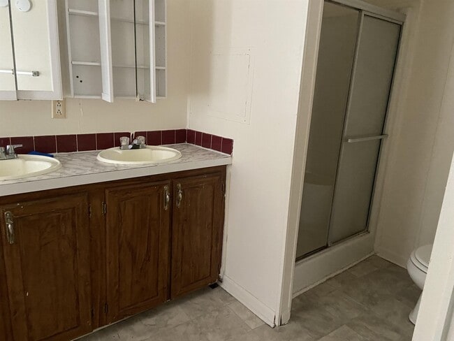 Building Photo - 4195 Bemiss Rd