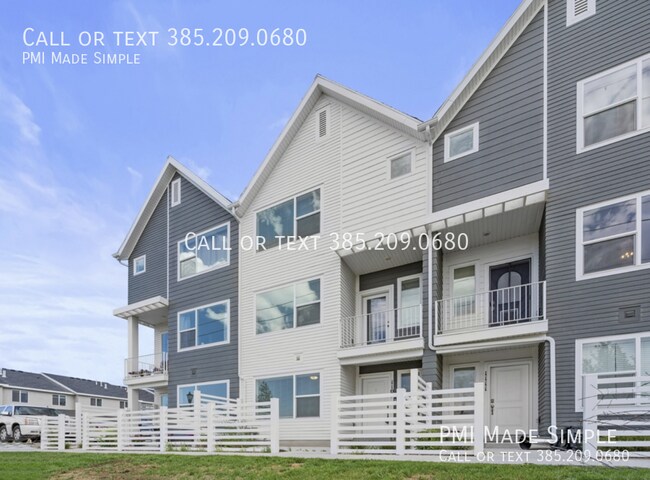 Building Photo - 1107 E Hatch Row