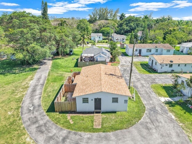 Building Photo - 577 NW 90th St