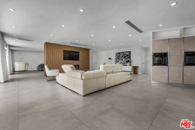 Building Photo - 849 Glenmere Way