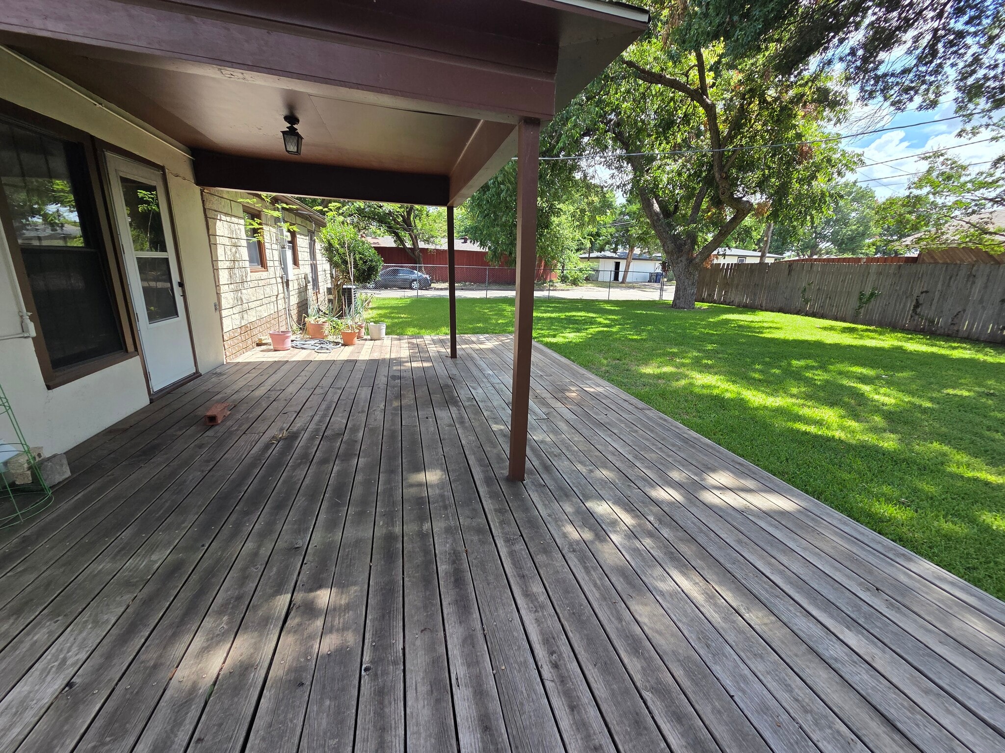 Building Photo - 1309 Shady Ln