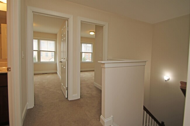 Building Photo - 2213 Lapis Ln