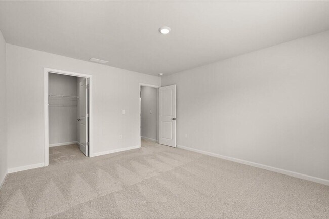Building Photo - 4639 Southwind Rd