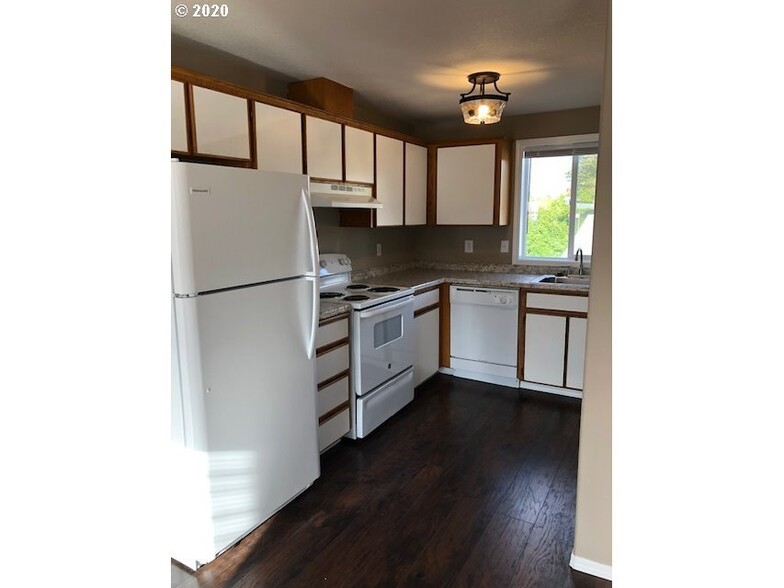 1-1b1b - 16049 SE Caruthers St