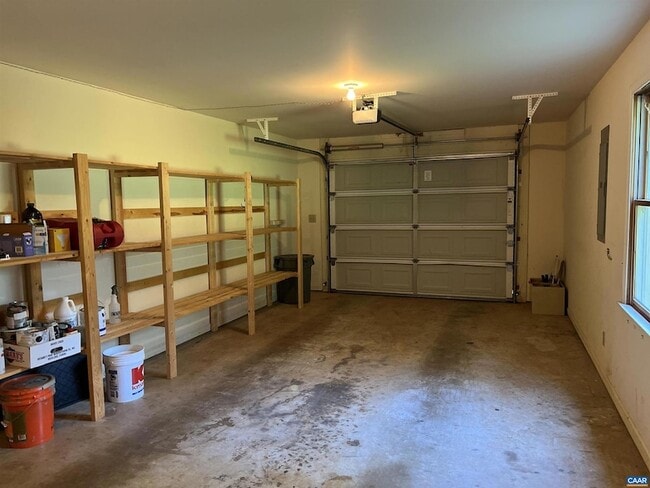 Building Photo - 2424 Holkham Dr