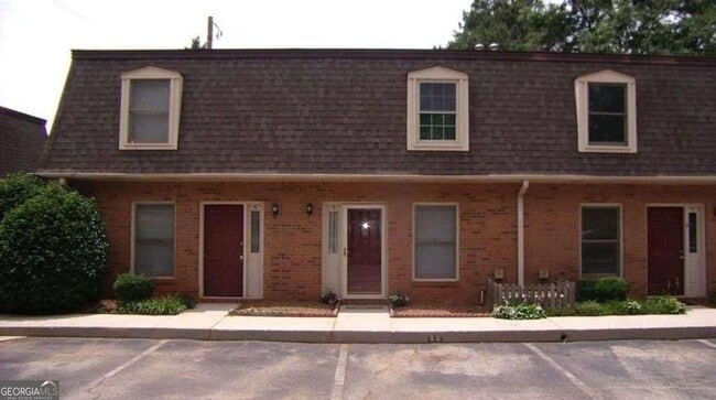 Primary Photo - 3730 Old Flowery Branch Rd