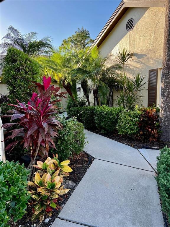 Building Photo - 7186 Lakeside Dr
