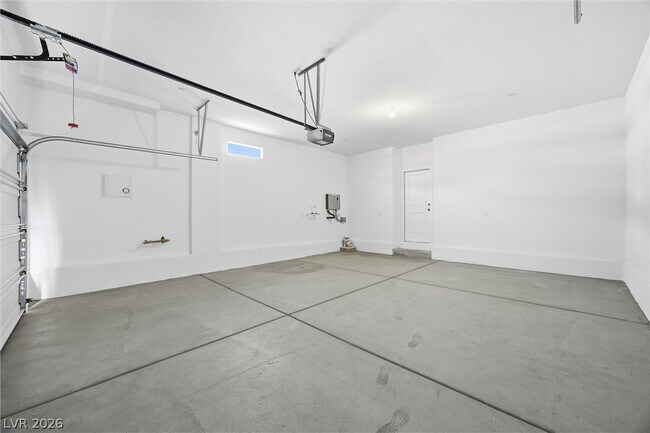 Building Photo - 872 Angwin Ln