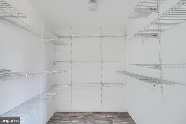 Building Photo - 12321 Boncrest Dr