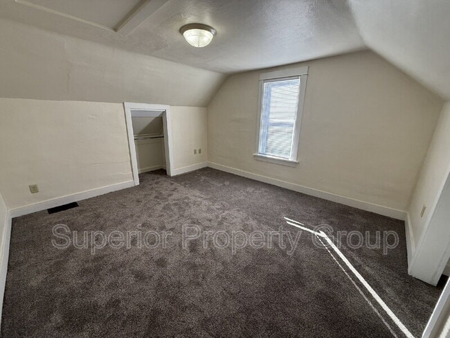 Building Photo - 18 N Fair Oaks Ave