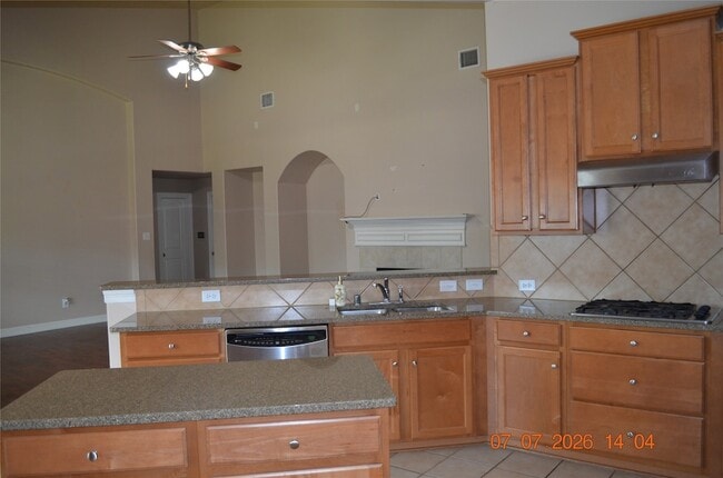 Building Photo - 9638 Castlerock Tr