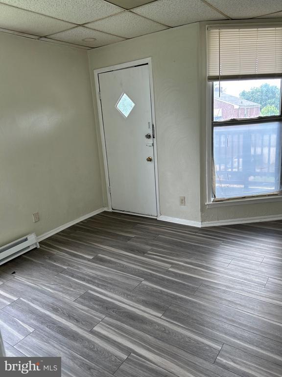 Building Photo - 4008 Mortimer Ave