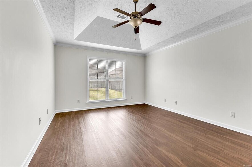 Building Photo - 8772 Will Newton Dr