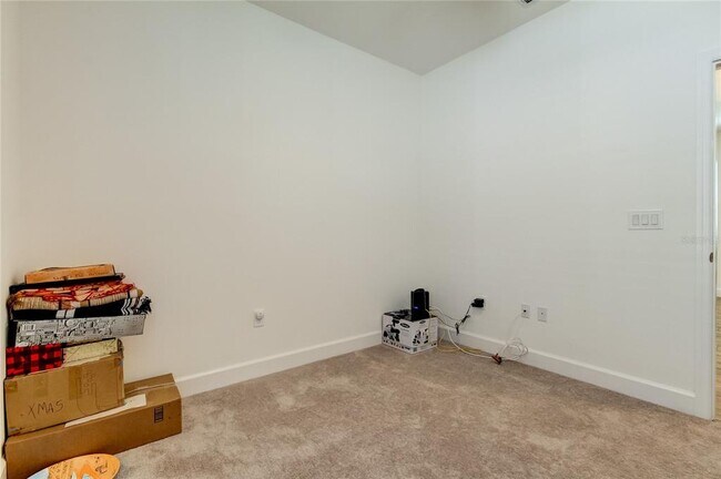 Building Photo - 5535 Del Coronado Dr