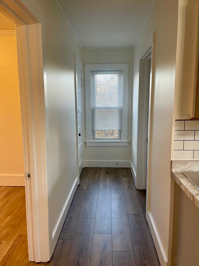 Building Photo - 1820 Crowley St