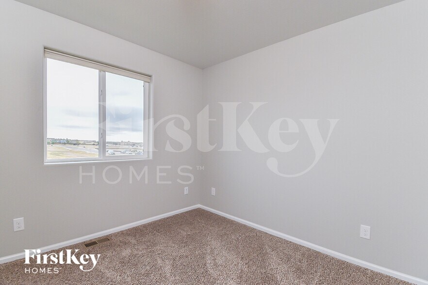 Building Photo - 11663 Ducal Point