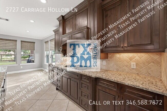 Building Photo - 2727 Carriage Hollow Ln