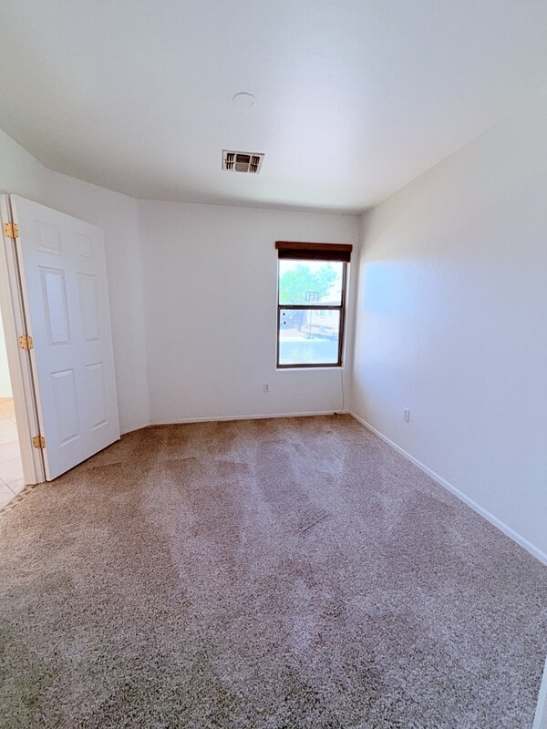 Building Photo - 11793 W Barley Dr