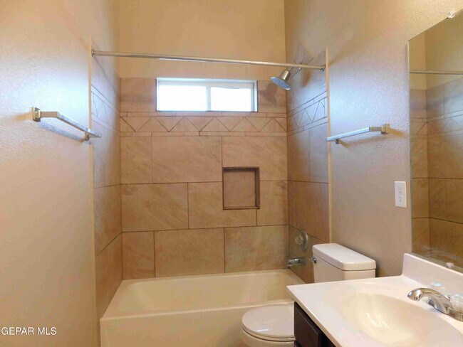 Building Photo - 14628 Rockbridge