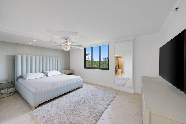 Building Photo - 3420 S Ocean Blvd