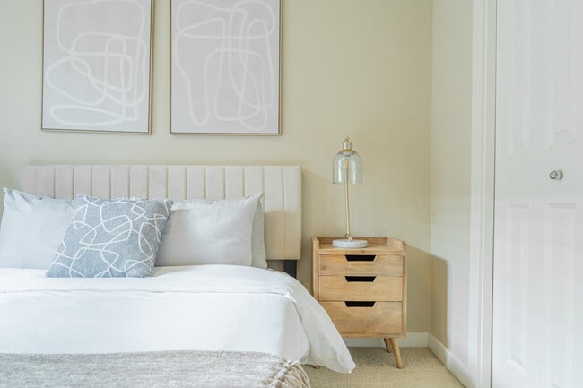 Building Photo - 16009 SE 164th Pl