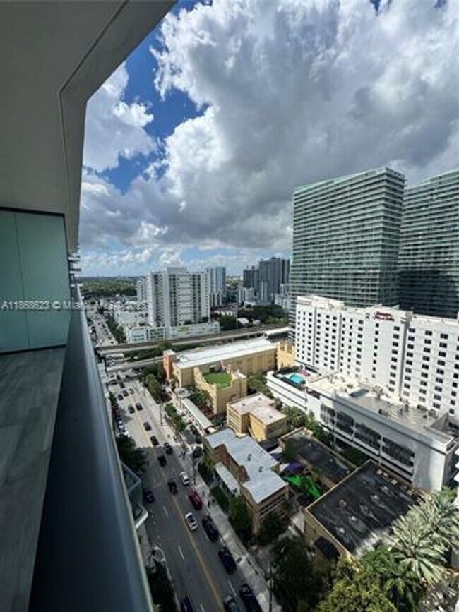 Building Photo - 1300 S Miami Ave