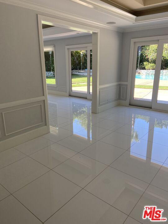 Building Photo - 17965 Seabreeze Dr