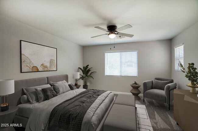 Building Photo - 1552 S Roadrunner Dr