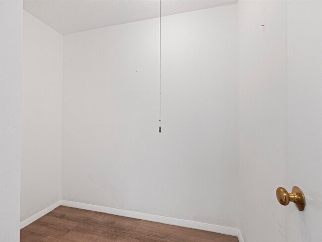 Building Photo - 18 Concord Greene