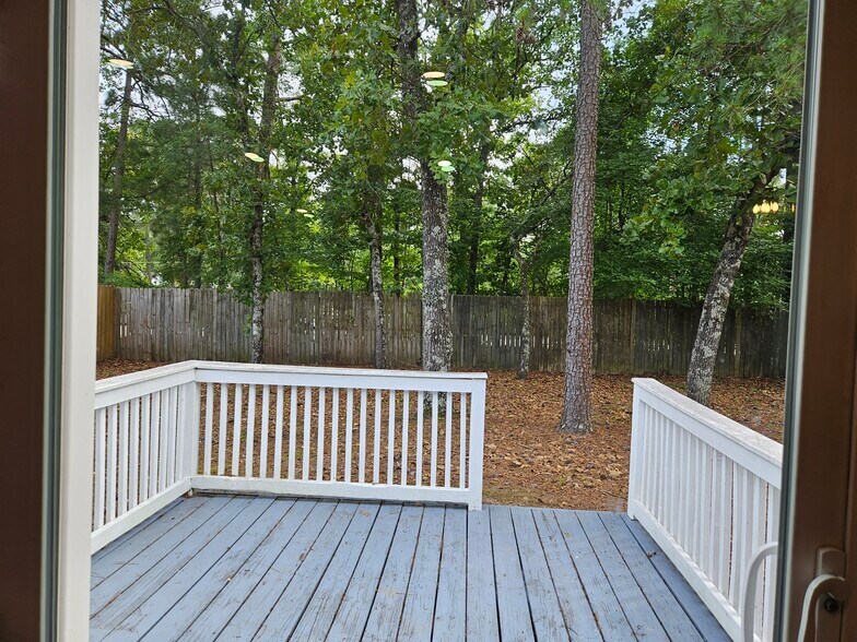 Building Photo - 182 Forestview Cir