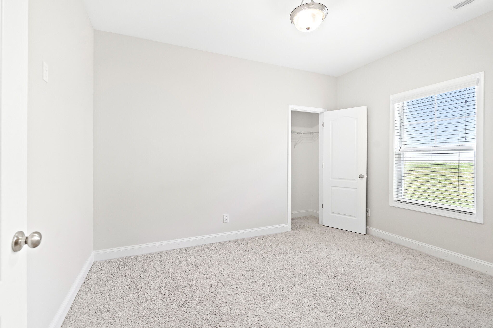 Building Photo - 6531 Knob Creek Dr