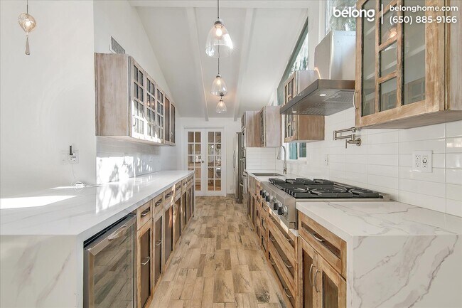 Building Photo - 6513 Corbin Ave