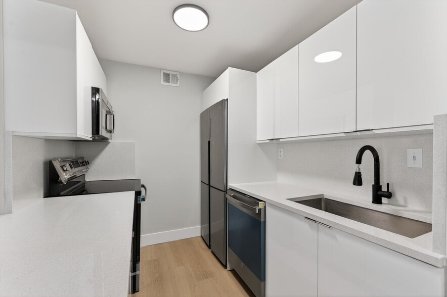 Building Photo - 11607 NW 29th St