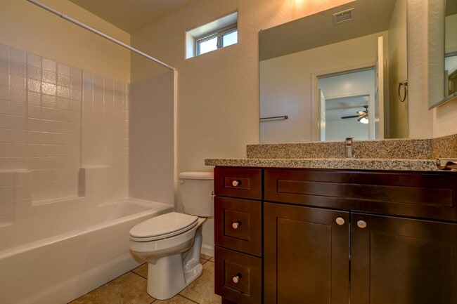 Building Photo - 7105 E Dodge Cir