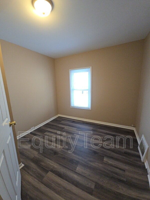 Building Photo - 1503 Smith Ave