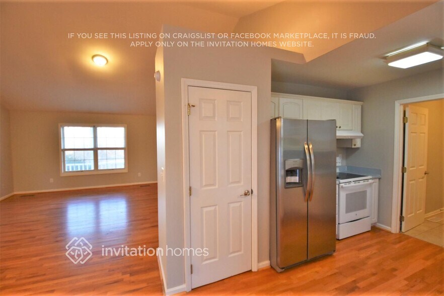 Building Photo - 3996 Leinbach Dr