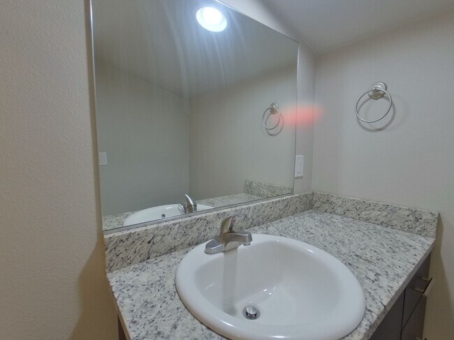 Building Photo - 325 NW 21st St