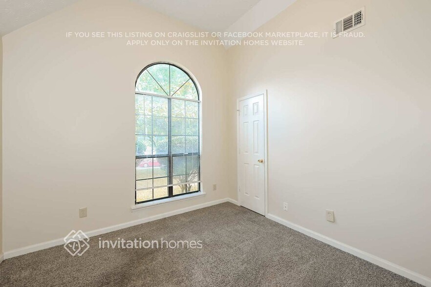 Building Photo - 3074 Wildflower Ln SW