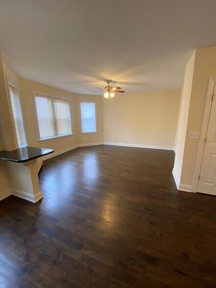 Building Photo - 4540 W George St