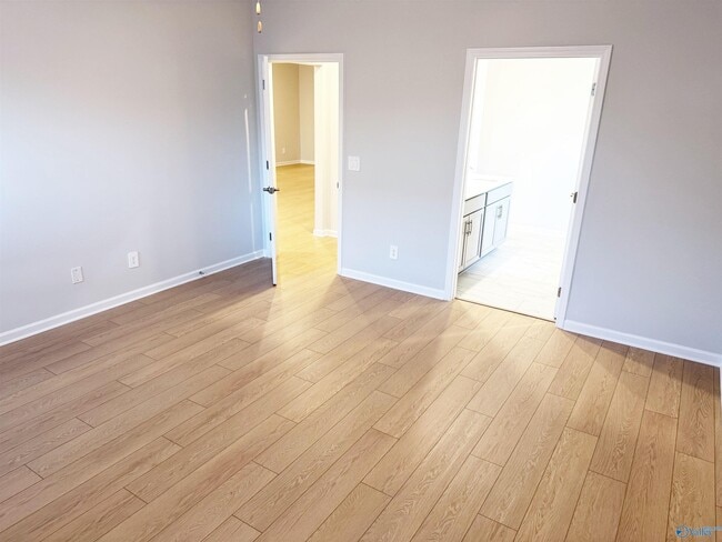 Building Photo - 6057 Gardner Maples Dr SE