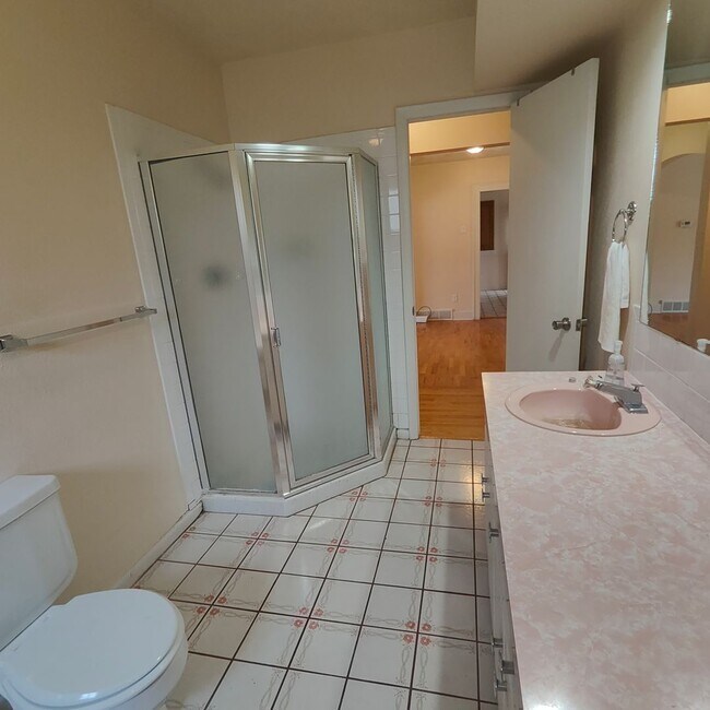 Building Photo - 3 Bedroom Home in Frederick - Available Now!