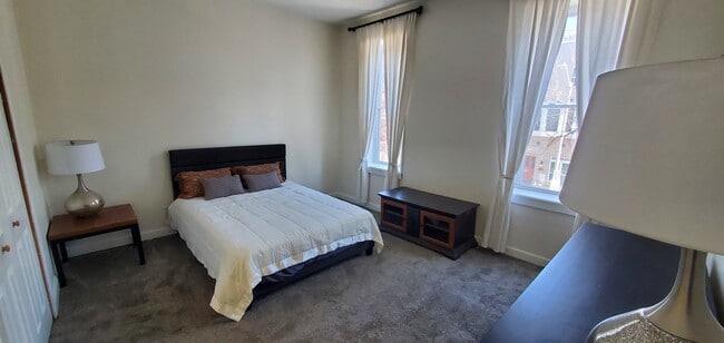 Building Photo - 1620 N Calvert St