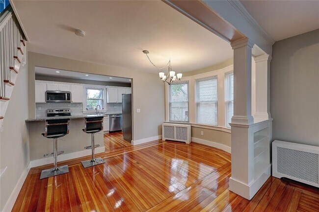 Building Photo - 167 Lafayette St