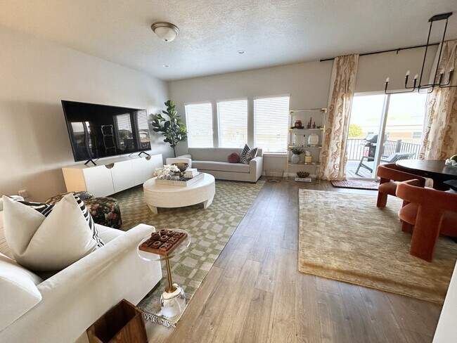 Building Photo - 12339 S Bigbend Vista Dr