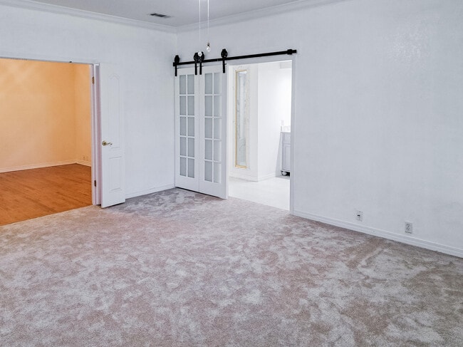 Building Photo - 118 Baywind Dr