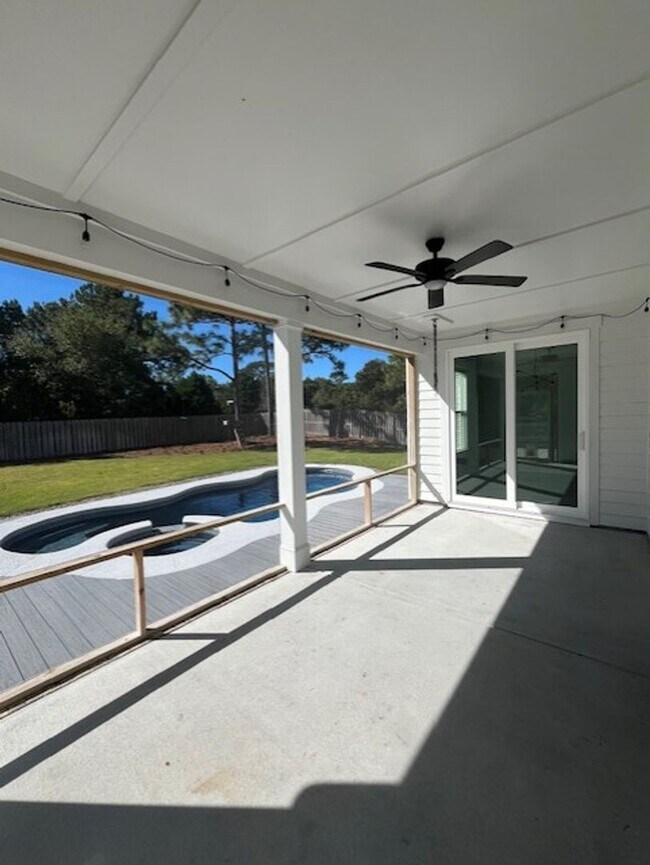 Building Photo - Experience Elegance and Privacy