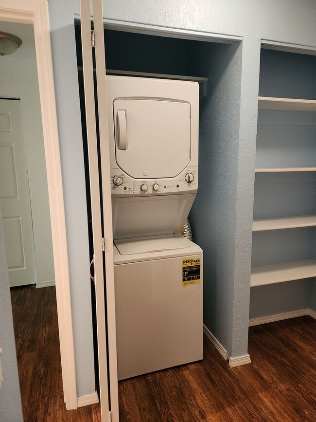 Building Photo - 500 National Ave N