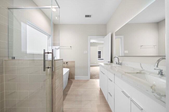 Building Photo - 3 Bed 2.5 Bath New Construction Available NOW!