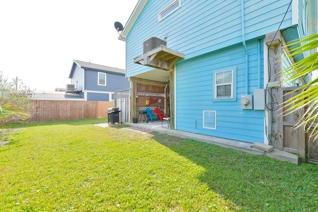 Building Photo - 4131 Jackson Dr
