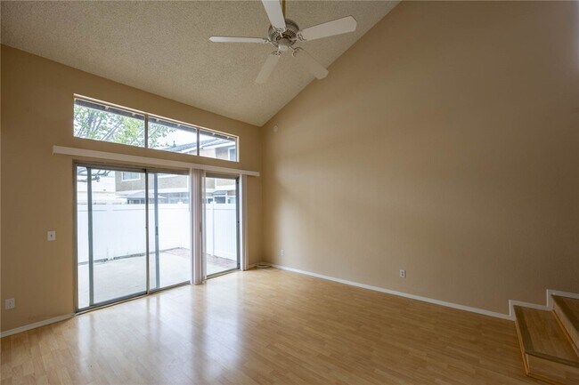 Building Photo - 2321 S Magnolia Ave